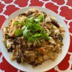 Best DRY STYLE BEEF 干炒牛河 in Northglenn, CO